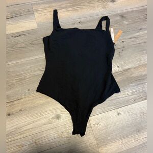 SKIMS Kim Kardashian Fits Everybody square neck bodysuit large new with tags